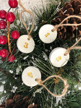 Load image into Gallery viewer, 25 Advent Calendar Tags - Reusable Advent Calendar - 25 White Clay Numbers - Clay Tags - Jute Twine